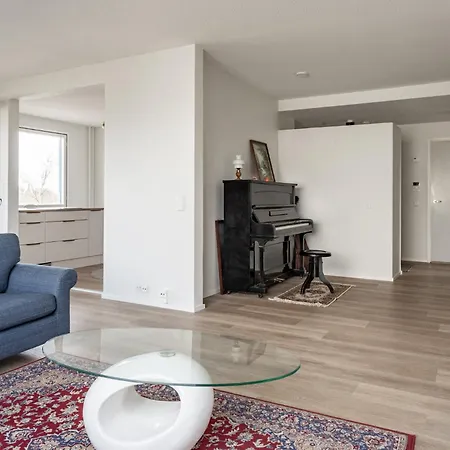 Big Apartment, 4 Bedrooms, Sauna, Free Parking - Ev Charging